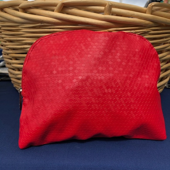 Sephora Red Cosmetics Pouch NWOT - Picture 2 of 3